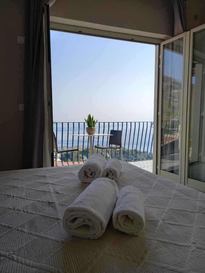 Bed and breakfast Athena Charming 2*