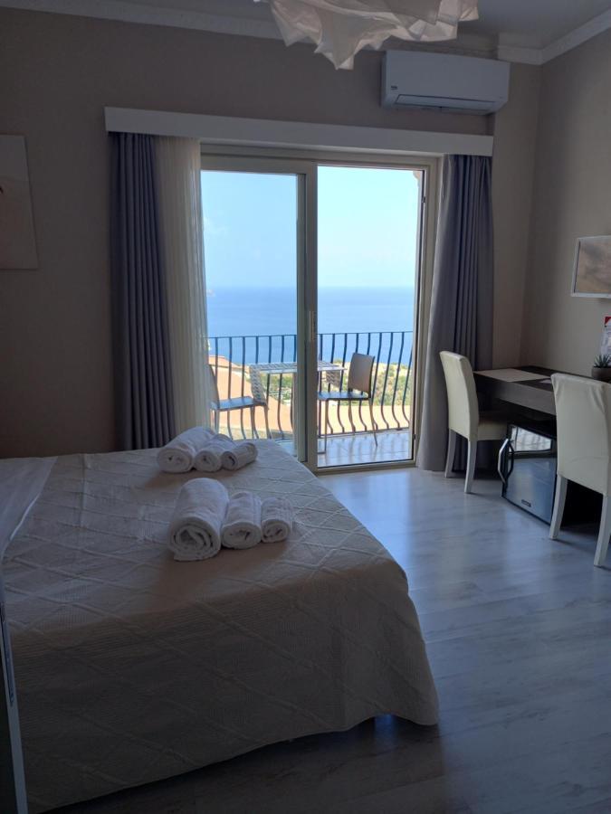 Bed and breakfast Athena Charming 2*