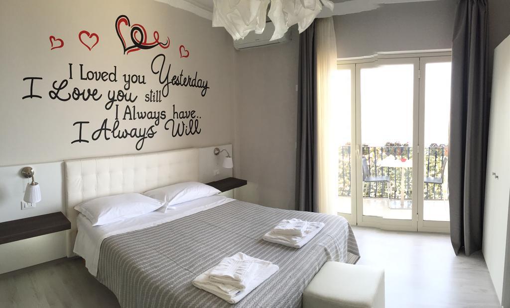 Bed and breakfast Athena Charming